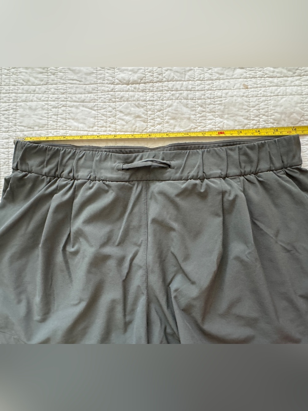 lululemon athletica Navy and Olive Women’s Athletic Pull-On Shorts - Picture 3 of 5